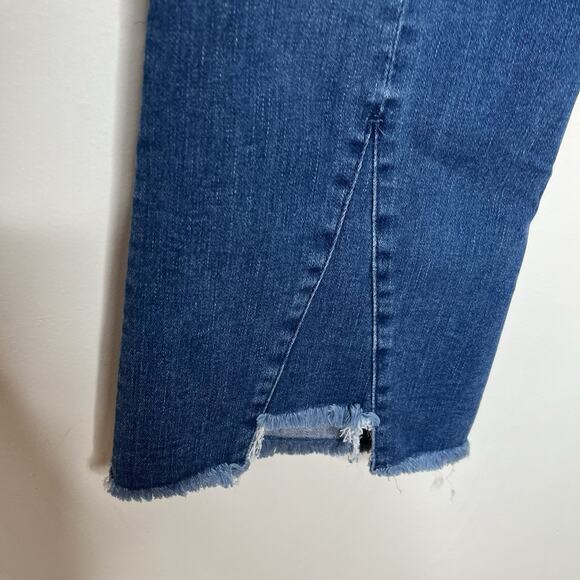 Loft Curvy High Waist Flare Crop Jeans Womens Size 14/32 Frayed Hem Stretch - Picture 5 of 7